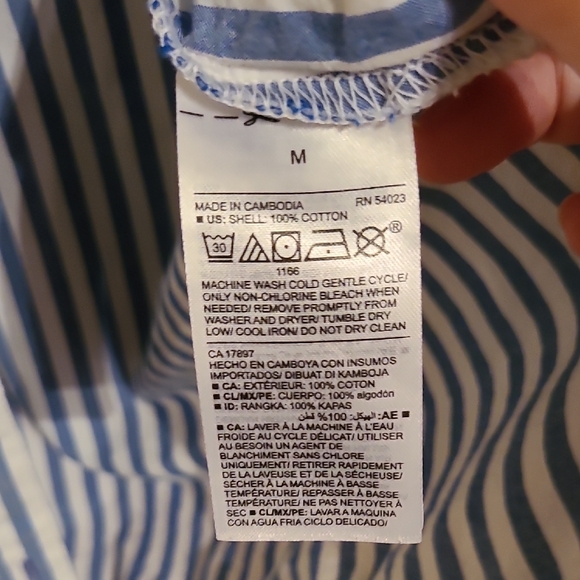 Old Navy Striped Women’s Shirt - Picture 3 of 4